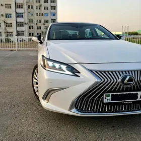 Lexus ES 350 2019