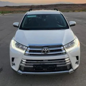 Toyota Highlander 2017