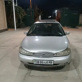Ford B-Max 2000