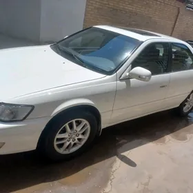 Toyota Camry 2000