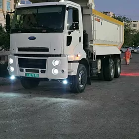 Ford Cargo 3535D 2015