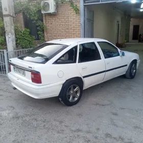 Opel Vectra 1990