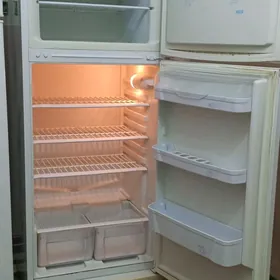 Haladilnik indesit 1.45/0.60