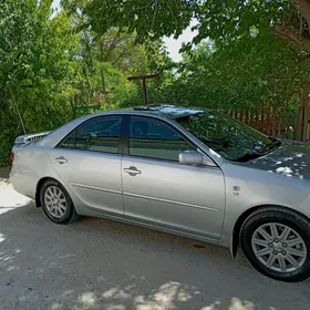 Toyota Camry 2005