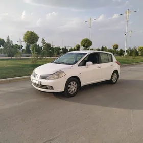 Nissan Tiida 2006