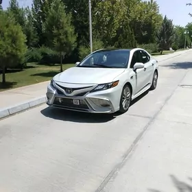 Toyota Camry 2023