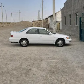 Toyota Camry 2001