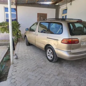 Toyota Sienna 2000