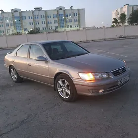 Toyota Camry 2000