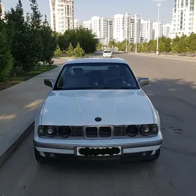 BMW 525 1989
