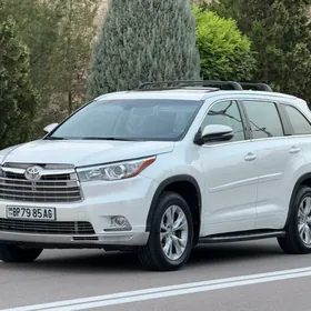 Toyota Highlander 2016