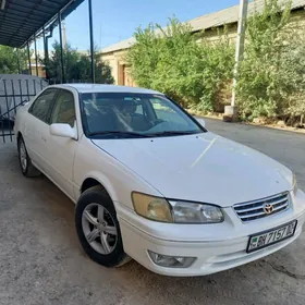 Toyota Camry 2001