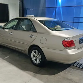 Toyota Camry 2003