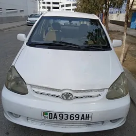 Toyota Echo 2002