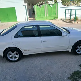 Toyota Camry 1998