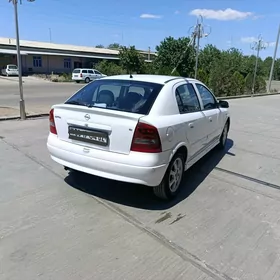 Opel Astra 2002
