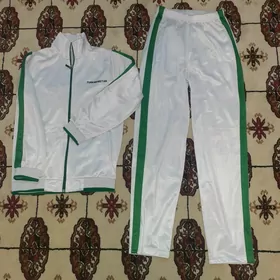спортивный костюм
