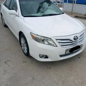 Toyota Camry 2010