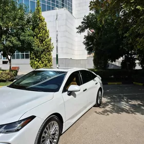 Toyota Avalon 2021