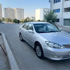 Toyota Camry 2004