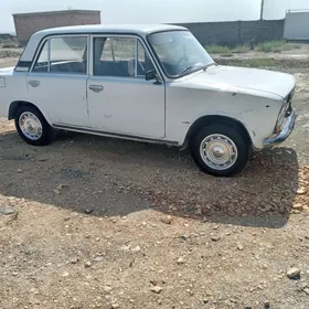 Lada 2104 1980