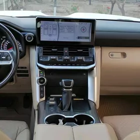Toyota Land Cruiser 2021