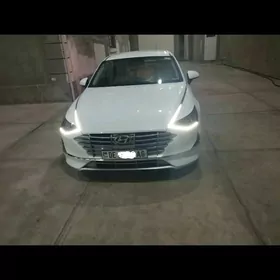 Hyundai Sonata 2021