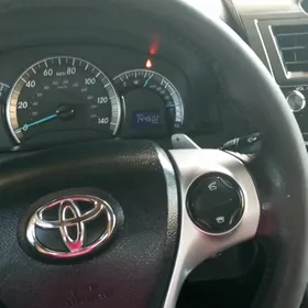 Toyota Camry 2013