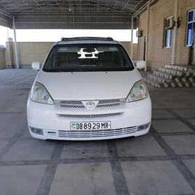 Toyota Sienna 2004