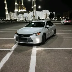 Toyota Camry 2015