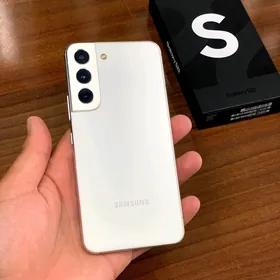Samsung S22