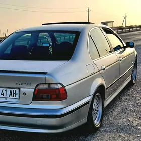 BMW E39 1999
