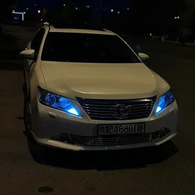 Toyota Camry 2013