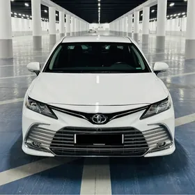 Toyota Camry 2022