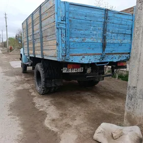 Gaz 53 1990