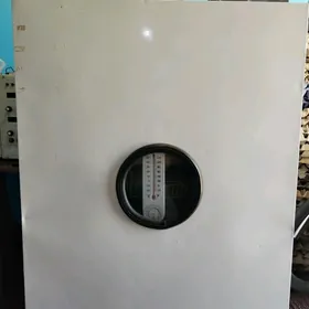 Inkubator