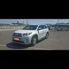 Toyota Highlander 2018