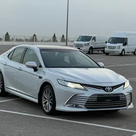 Toyota Camry 2022