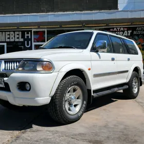 Mitsubishi Montero Sport 2003