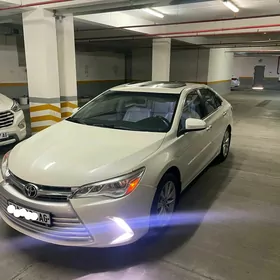 Toyota Camry 2015