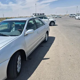 Toyota Camry 2004