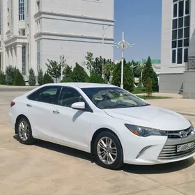 Toyota Camry 2016