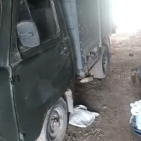 UAZ Profi 1989