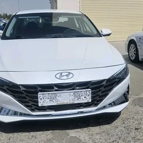 Hyundai Elantra 2021