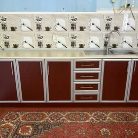 kuhnya garnitur