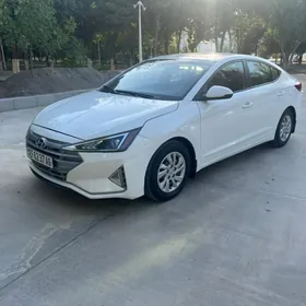 Hyundai Elantra 2020