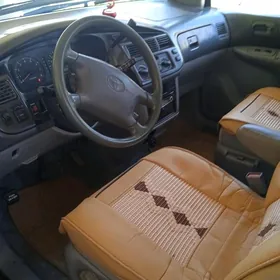Toyota Sienna 1999