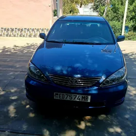 Toyota Camry 2004
