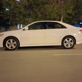 Toyota Camry 2011