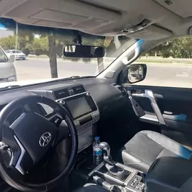 Toyota Land Cruiser Prado 2019